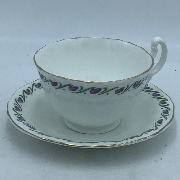 Vintage Mayfair England Bone China Teacup and Saucer with Purple Flowers - Picture 3 of 9